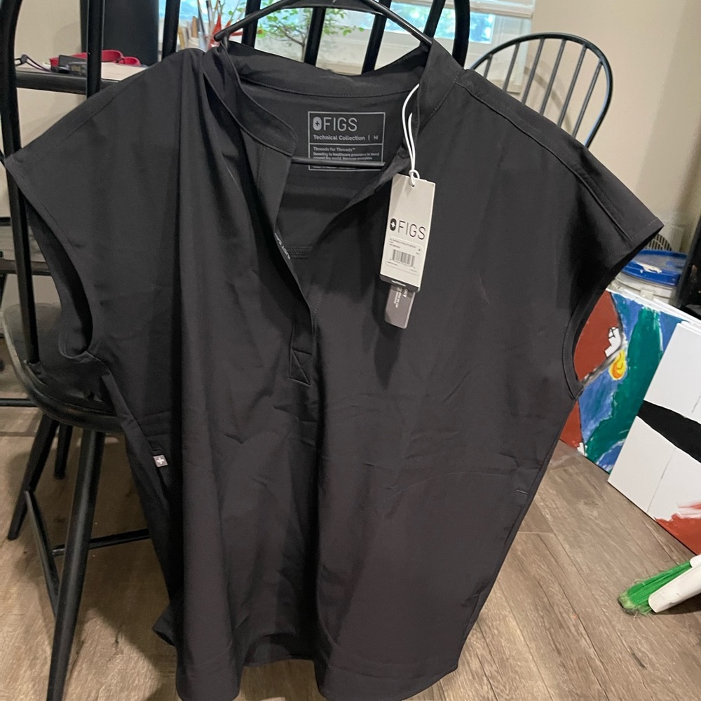 Figs technical collection brand new never worn